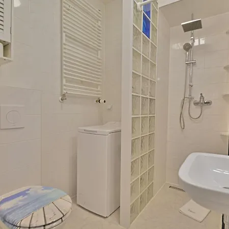 Apartment Osiedle Flotylla 31b - Centrum - Parking - Bryza Swinoujscie